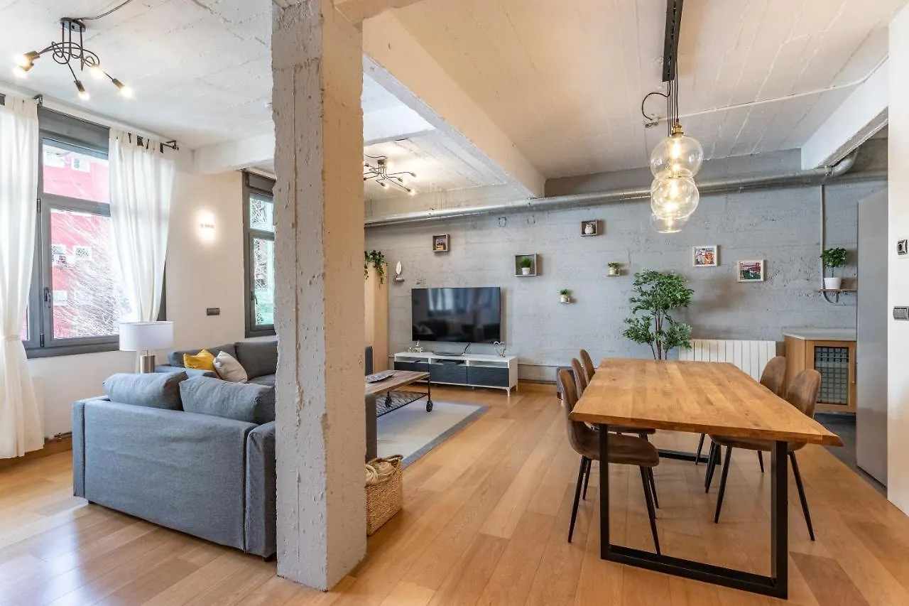 Apartamento New! Lovely 3-Bedroom Loft In Bilbao