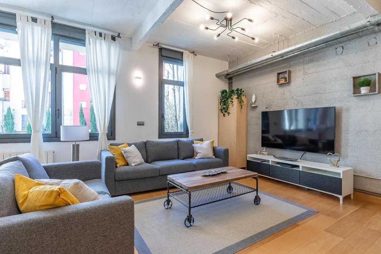 Apartamento New! Lovely 3-Bedroom Loft In Bilbao