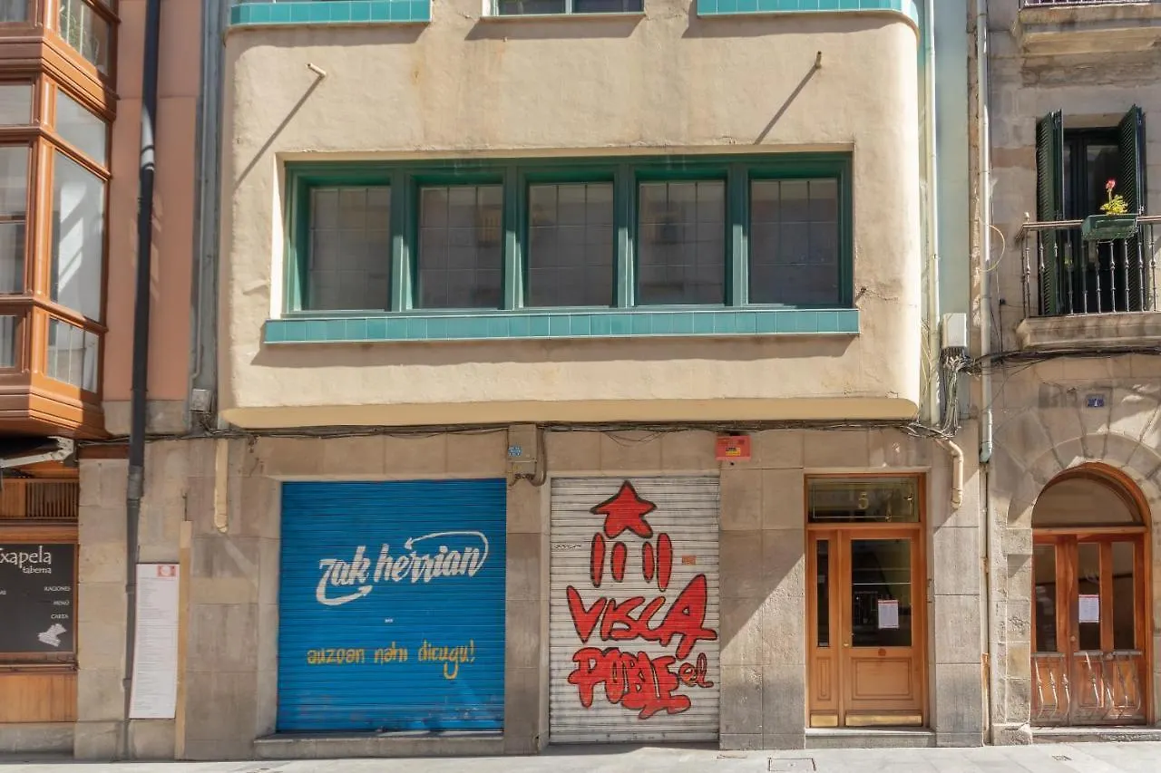 New! Lovely 3-Bedroom Loft In Бильбао